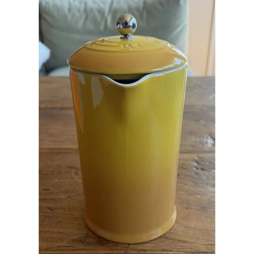 Le Creuset Stoneware 34 oz 1 Liter Coffee Pot French Press Nectar Yellow NEW